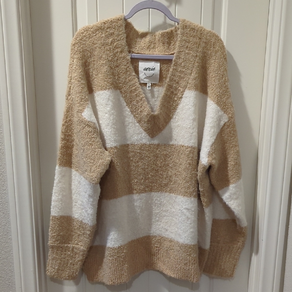 Aerie V-Neck Oversized Fuzzy Sweater - Cream and White Stripes